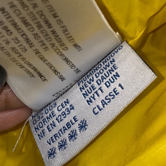 Vest - Picture 2 of 4